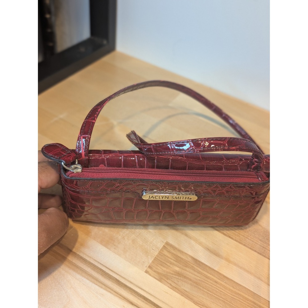 Jaclyn Smith‎ Burgundy Crocodile Embossed Crossbody Bag Purse Small - Picture 6 of 9